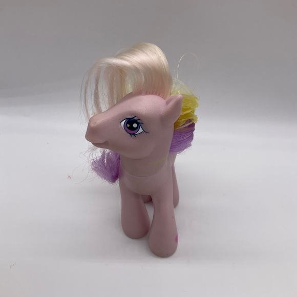 VINTAGE MY LITTLE PONY WITH BUTTERFLY CUTIE MARK - Picture 6 of 6